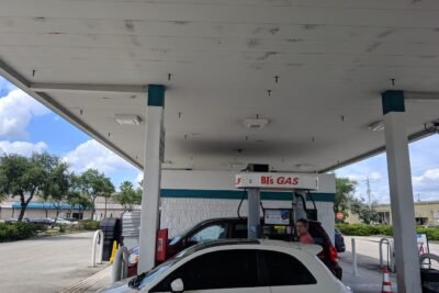 BJ's Gas Station in Hialeah, Florida