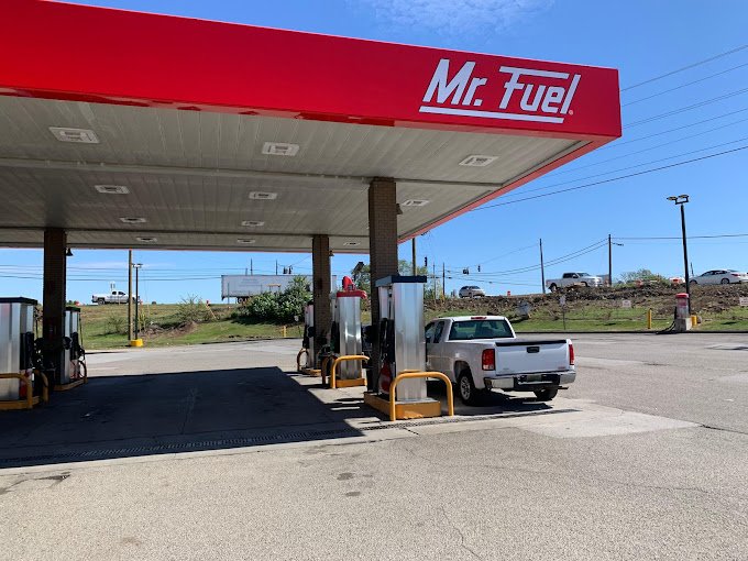 Mr. Fuel Travel Center Gas Station in Jacksonville, Florida