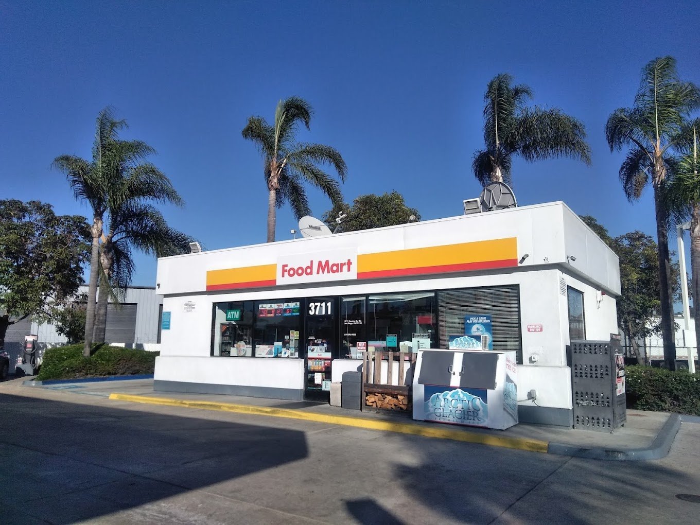 Shell Gas Station in San Diego, California