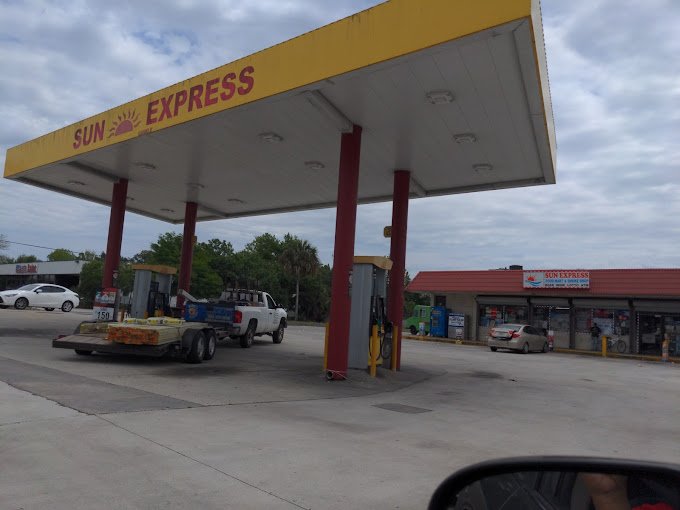 Sun Express Gas Station in Jacksonville, Florida.